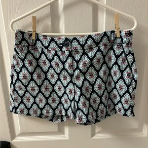 Crown and Ivy Medallion Shorts Size 6P Navy Teal Coral